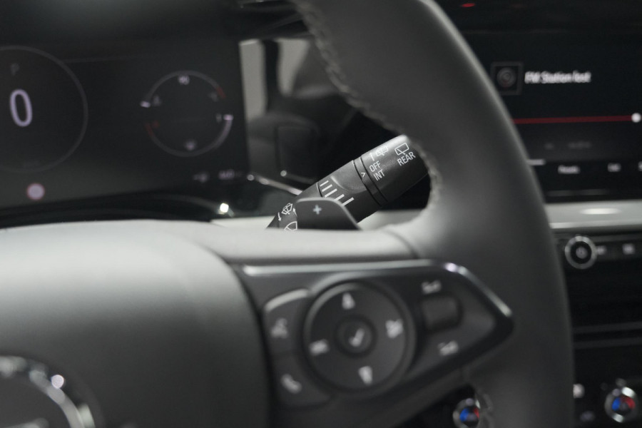 Opel Mokka 130 Turbo AT8 Ultimate | Camera | Dodehoekdetectie | Massage | Adaptieve Cruise Control