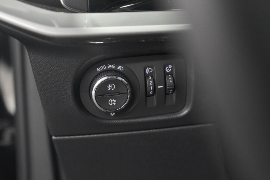 Opel Mokka 130 Turbo AT8 Ultimate | Camera | Dodehoekdetectie | Massage | Adaptieve Cruise Control
