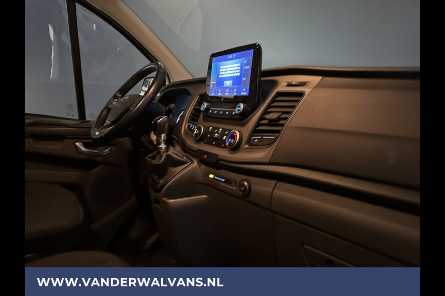 Ford Transit Custom 2.0 TDCI L2H1 Euro6 Airco | Camera | Navigatie | Android Auto | Cruisecontrol | LED Stoelverwarming, Verwarmde voorruit, Parkeersensoren, 2800kg trekvermogen, Bijrijdersbank