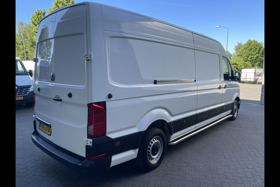 Volkswagen Crafter 35 2.0 TDI L4H3 Highline Airco - parkeersensoren achter - cruise control - zijschuifdeur rechts - tussenschot volledig - Ideaal voor camper