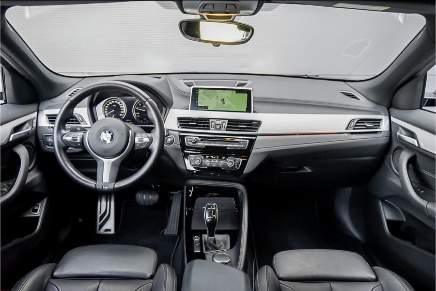 BMW X2 sDrive20i M-Sport Shadow Leder Camera Trekhaak Stuurverwarming 19"