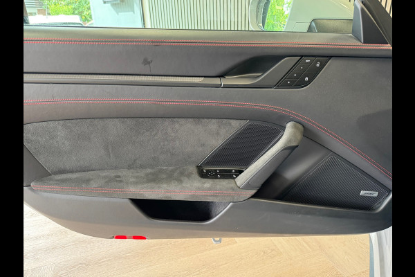 Porsche 911 3.0 Carrera GTS AUT. PANORAMADAK NAVIGATIE APPLE CARPLAY STOELVERWARMING CAMERA PDC AIRCO CRUISE