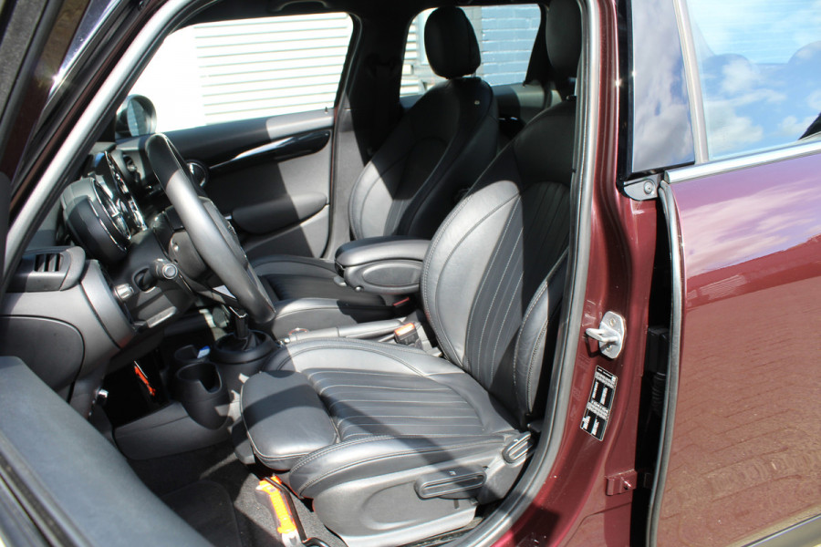 MINI Cooper 1.5 136pk Chili AUTOMAAT 59.355km NL-Auto NAP Panoramadak Clima Cruise Navi HUD Harman&Kardon LMV