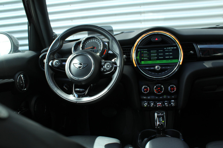 MINI Cooper 1.5 136pk Chili AUTOMAAT 59.355km NL-Auto NAP Panoramadak Clima Cruise Navi HUD Harman&Kardon LMV