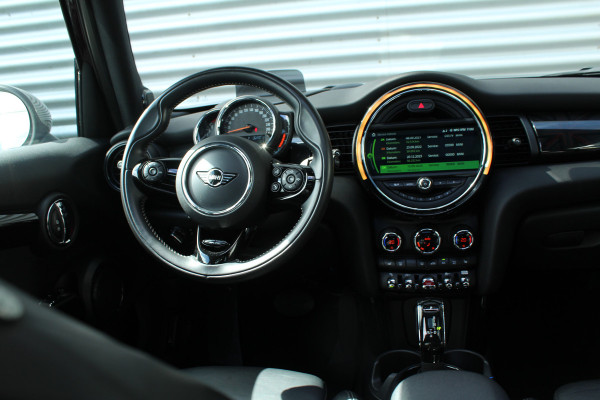 MINI Cooper 1.5 136pk Chili AUTOMAAT 59.355km NL-Auto NAP Panoramadak Clima Cruise Navi HUD Harman&Kardon LMV