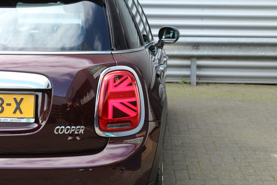 MINI Cooper 1.5 136pk Chili AUTOMAAT 59.355km NL-Auto NAP Panoramadak Clima Cruise Navi HUD Harman&Kardon LMV