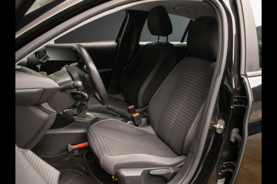 Peugeot 208 1.2 PureTech Active Sport (APPLE CARPLAY,NAVI,CRUISE,LED,LEDER,LANE ASSIST,DAB,SPORTSTOELEN,NIEUWE APK,NETTE STAAT)