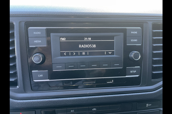 Volkswagen Crafter 35 2.0 TDI L4H3 Highline Airco - parkeersensoren achter - cruise control - zijschuifdeur rechts - tussenschot volledig - Ideaal voor camper