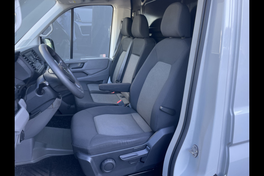Volkswagen Crafter 35 2.0 TDI L4H3 Highline Airco - parkeersensoren achter - cruise control - zijschuifdeur rechts - tussenschot volledig - Ideaal voor camper
