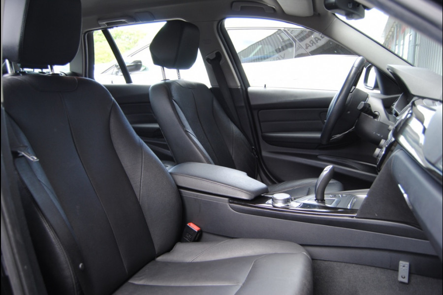 BMW 3 Serie Touring 6 maanden garantie! 318i Corp L Hi Ex
