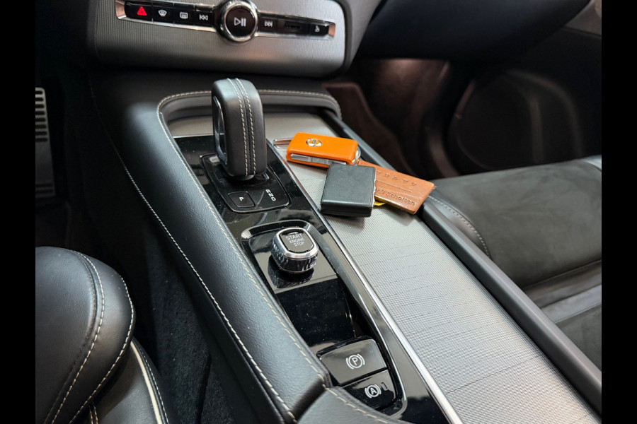 Volvo XC90 2.0 T8 Recharge AWD R-Design | Ultimate Dark Edition | Heico-sportuitlaten | 7p | Pano | 360° Camera | Thunder Grey