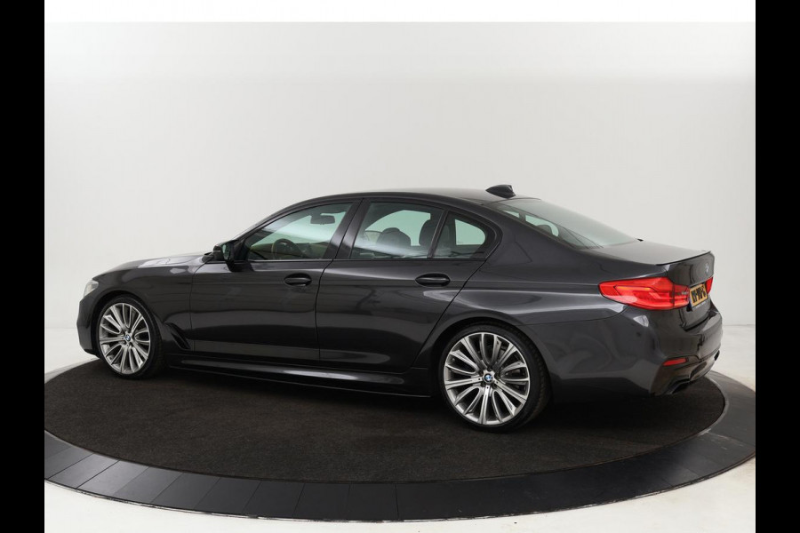 BMW 5 Serie 520i High Executive M-Sport | Trekhaak | Leder | Cruise Control | Navigatie | Stoelverwarming | LED | LMV 20