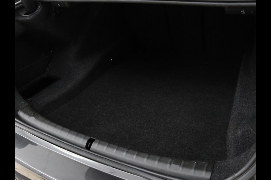 BMW 5 Serie 520i High Executive M-Sport | Trekhaak | Leder | Cruise Control | Navigatie | Stoelverwarming | LED | LMV 20