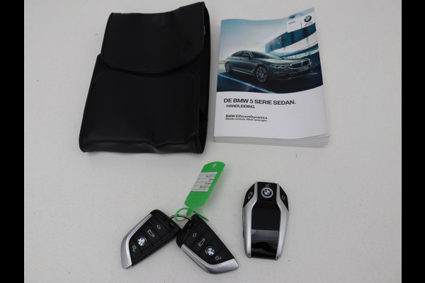 BMW 5 Serie 520i High Executive M-Sport | Trekhaak | Leder | Cruise Control | Navigatie | Stoelverwarming | LED | LMV 20