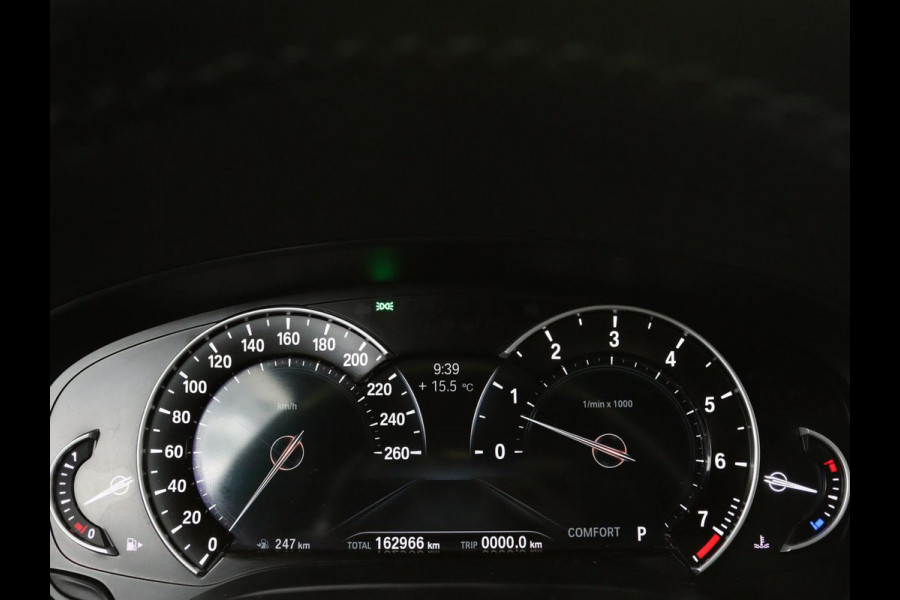 BMW 5 Serie 520i High Executive M-Sport | Trekhaak | Leder | Cruise Control | Navigatie | Stoelverwarming | LED | LMV 20