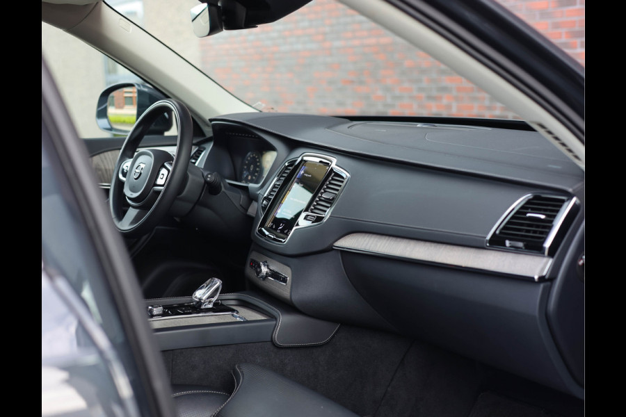 Volvo XC90 T8 Recharge AWD *Luchtvering*Pano*Trekhaak*