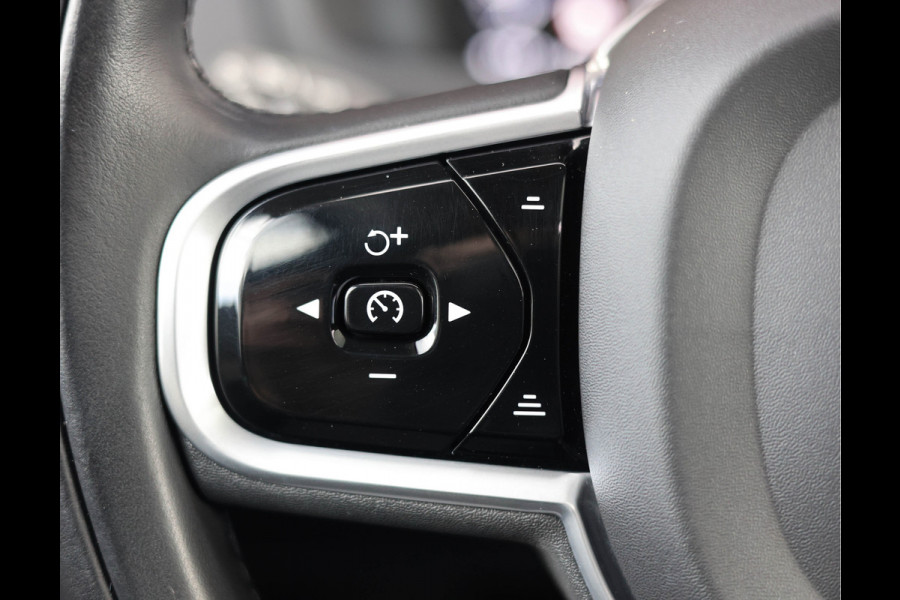 Volvo XC90 T8 Recharge AWD *Luchtvering*Pano*Trekhaak*