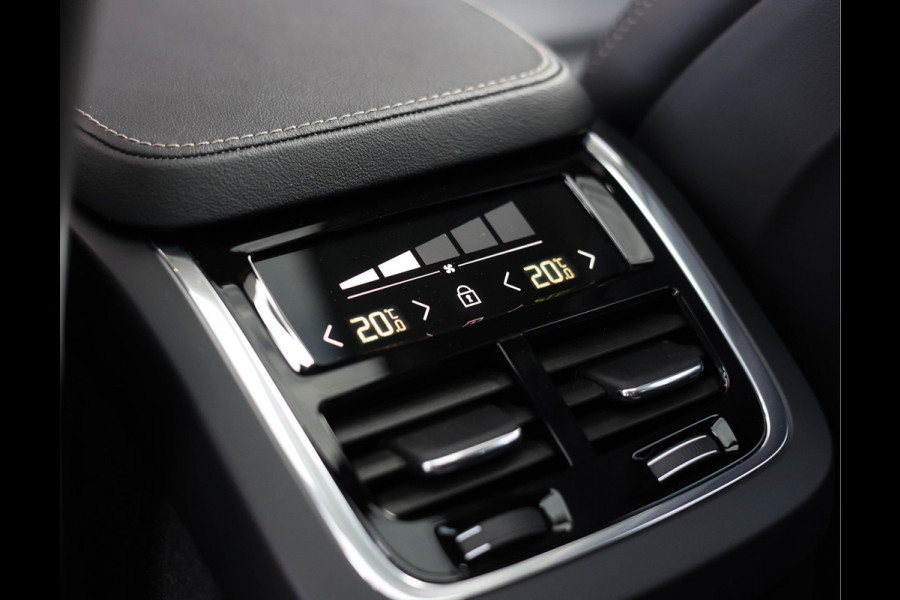 Volvo XC90 T8 Recharge AWD *Luchtvering*Pano*Trekhaak*