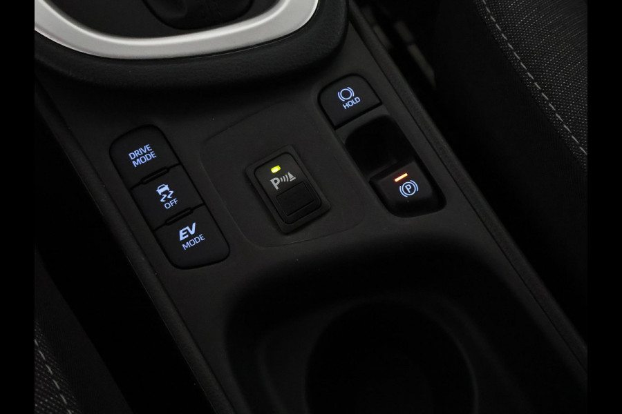 Toyota Yaris 1.5 Hybrid 115 Dynamic | Adaptief Cruise Control | Parkeerhulpcamera | Apple Carplay & AndroidAUTO |