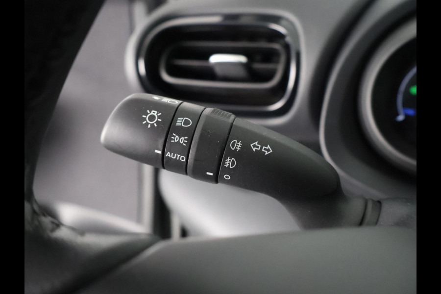 Toyota Yaris 1.5 Hybrid 115 Dynamic | Adaptief Cruise Control | Parkeerhulpcamera | Apple Carplay & AndroidAUTO |