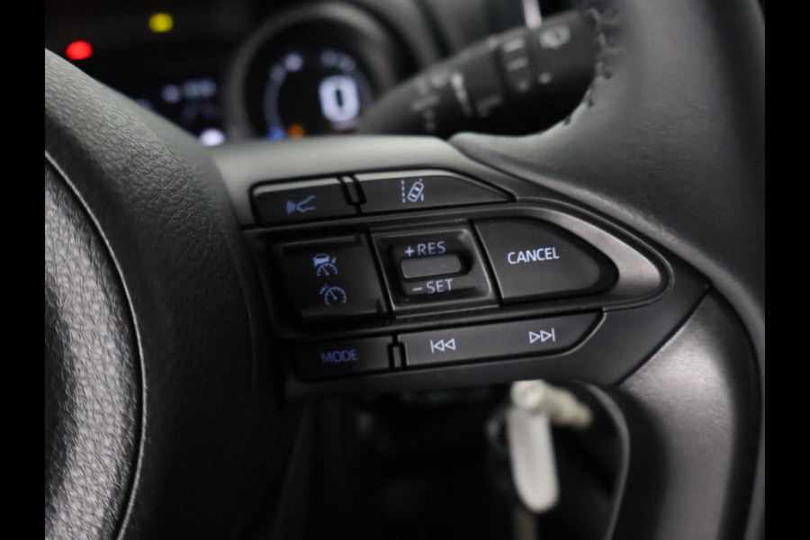 Toyota Yaris 1.5 Hybrid 115 Dynamic | Adaptief Cruise Control | Parkeerhulpcamera | Apple Carplay & AndroidAUTO |