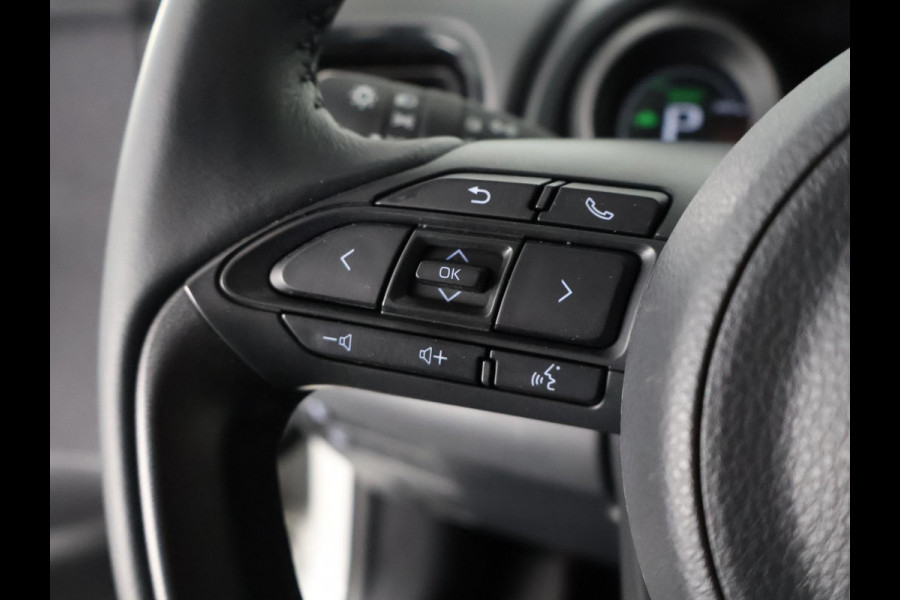 Toyota Yaris 1.5 Hybrid 115 Dynamic | Adaptief Cruise Control | Parkeerhulpcamera | Apple Carplay & AndroidAUTO |