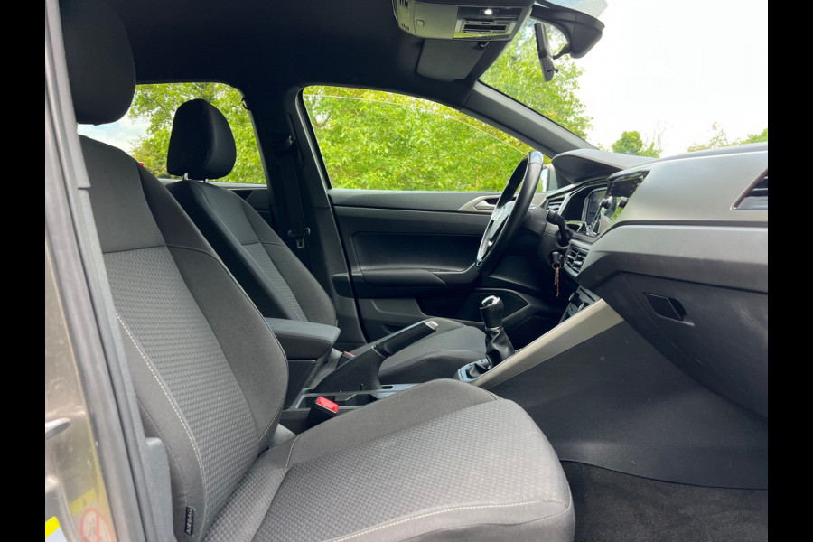 Volkswagen Polo 1.0 TSI Highline Business R | Virtual | Carplay | Navi |