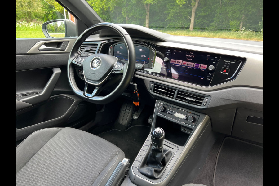 Volkswagen Polo 1.0 TSI Highline Business R | Virtual | Carplay | Navi |