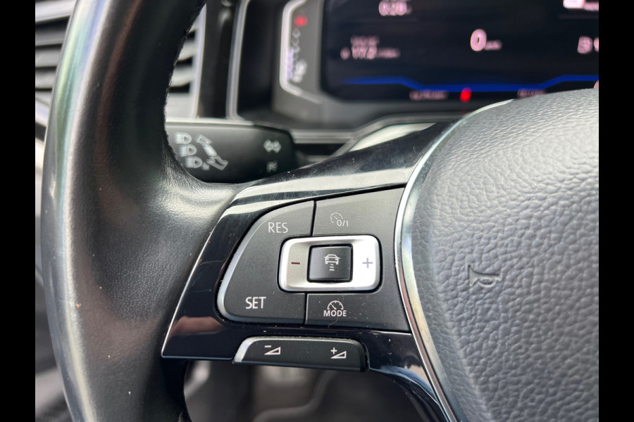 Volkswagen Polo 1.0 TSI Highline Business R | Virtual | Carplay | Navi |
