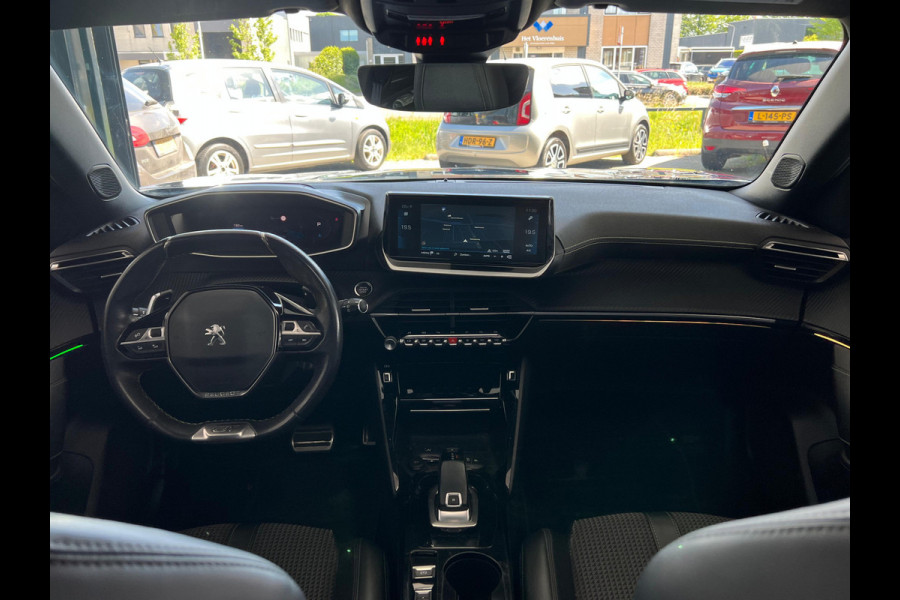Peugeot 2008 1.2 PureTech GT Pack PANO | CAMERA | TREKHAAK | CARPLAY | ! 2DE PINKSTERDAG GEOPEND VAN 10:00 UUR T/M 17:00 UUR