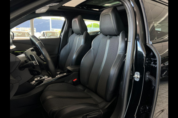 Peugeot 2008 1.2 PureTech GT Pack PANO | CAMERA | TREKHAAK | CARPLAY | ! 2DE PINKSTERDAG GEOPEND VAN 10:00 UUR T/M 17:00 UUR