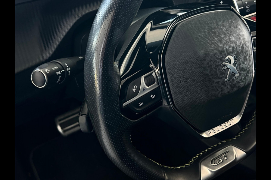 Peugeot 2008 1.2 PureTech GT Pack PANO | CAMERA | TREKHAAK | CARPLAY | ! 2DE PINKSTERDAG GEOPEND VAN 10:00 UUR T/M 17:00 UUR