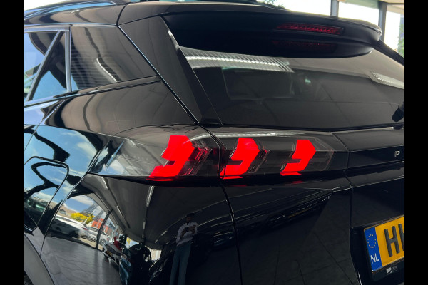 Peugeot 2008 1.2 PureTech GT Pack PANO | CAMERA | TREKHAAK | CARPLAY | ! 2DE PINKSTERDAG GEOPEND VAN 10:00 UUR T/M 17:00 UUR