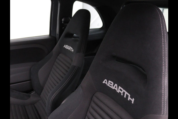 Fiat 500 1.4 T-Jet Abarth Competizione | 180 PK | Automaat | Sportstoelen | Airco | bi-xenon koplampen | Bluetooth | DAB | KMV 17