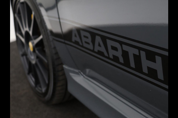 Fiat 500 1.4 T-Jet Abarth Competizione | 180 PK | Automaat | Sportstoelen | Airco | bi-xenon koplampen | Bluetooth | DAB | KMV 17