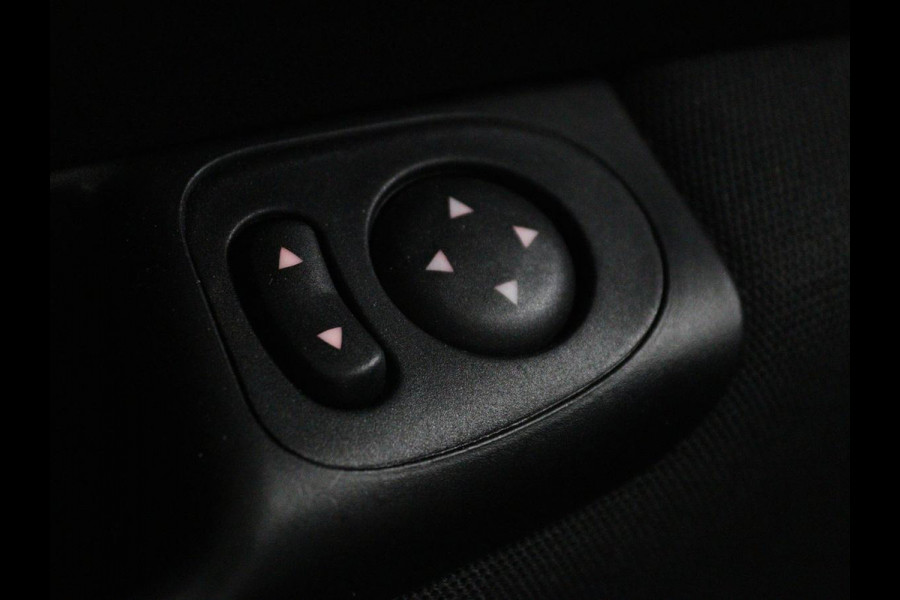 Fiat 500 1.4 T-Jet Abarth Competizione | 180 PK | Automaat | Sportstoelen | Airco | bi-xenon koplampen | Bluetooth | DAB | KMV 17
