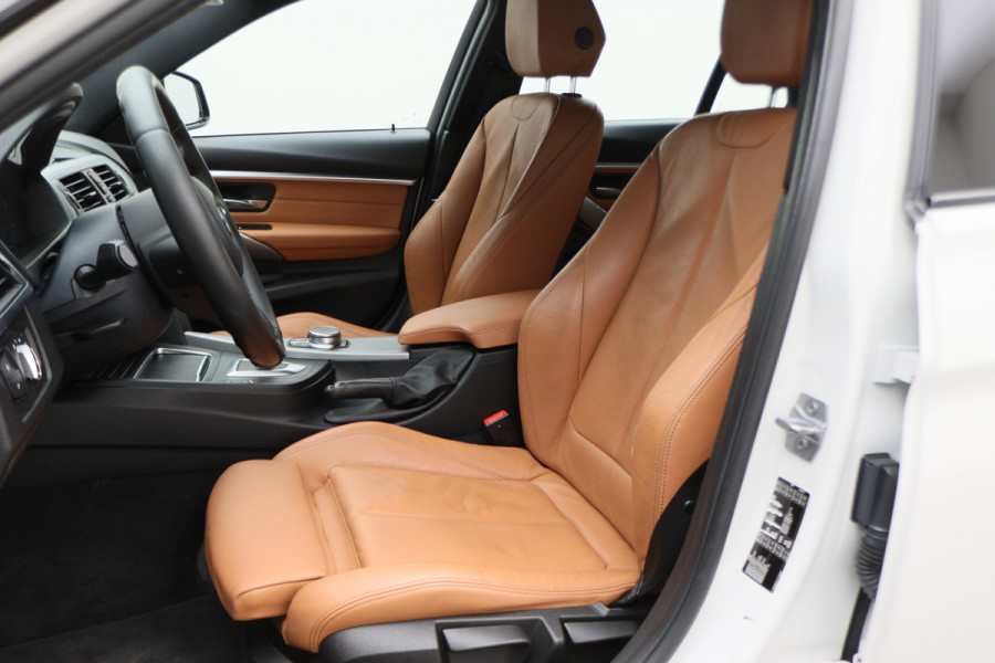BMW 3 Serie Touring 318i Edition M Sport Shadow Executive