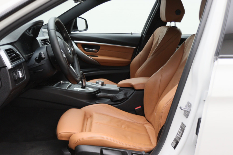 BMW 3 Serie Touring 318i Edition M Sport Shadow Executive
