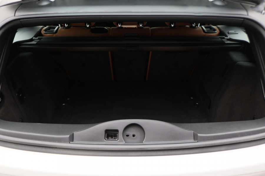 BMW 3 Serie Touring 318i Edition M Sport Shadow Executive