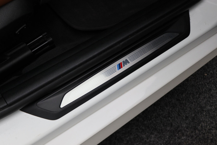 BMW 3 Serie Touring 318i Edition M Sport Shadow Executive