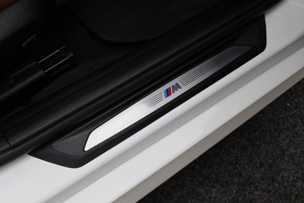 BMW 3 Serie Touring 318i Edition M Sport Shadow Executive