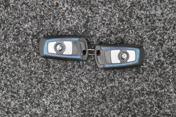 BMW 3 Serie Touring 318i Edition M Sport Shadow Executive