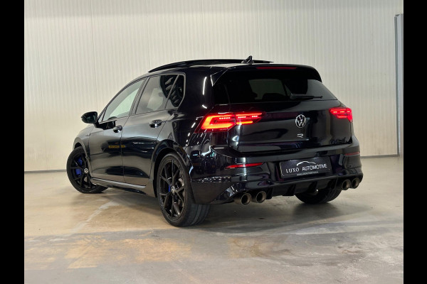 Volkswagen Golf 2.0 TSI R 4Motion | AKRAPOVIC | PANO | IQ LIGHTS | BLACK PACK