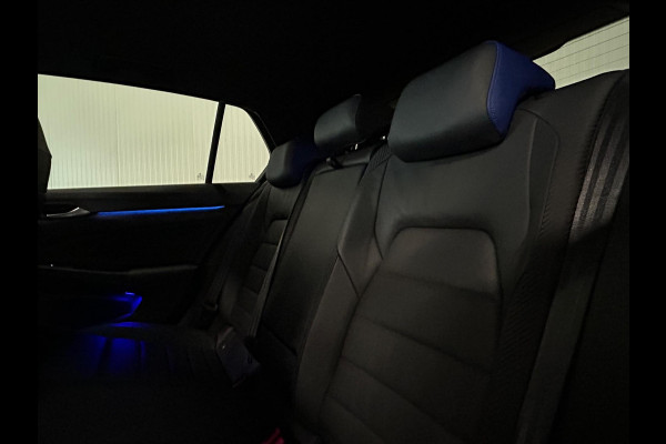 Volkswagen Golf 2.0 TSI R 4Motion | AKRAPOVIC | PANO | IQ LIGHTS | BLACK PACK