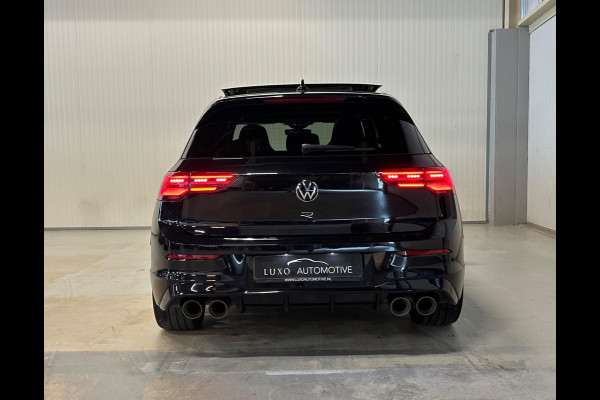 Volkswagen Golf 2.0 TSI R 4Motion | AKRAPOVIC | PANO | IQ LIGHTS | BLACK PACK