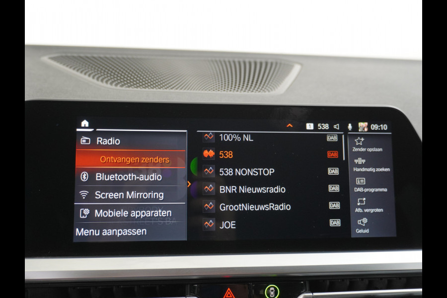BMW 3 Serie Touring 318I 157PK Autom.-8 Sport Line Trekhaak Leder Apple Carplay Android Auto Navi Pro Live Cockpit Pro Active Cruise Control Comfort Access BMW Digital Key Elek.Achterklep Bluetooth Pdc Led Business Edition 1e Eigenaar
