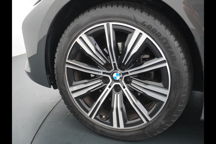 BMW 3 Serie Touring 318I 157PK Autom.-8 Sport Line Trekhaak Leder Apple Carplay Android Auto Navi Pro Live Cockpit Pro Active Cruise Control Comfort Access BMW Digital Key Elek.Achterklep Bluetooth Pdc Led Business Edition 1e Eigenaar