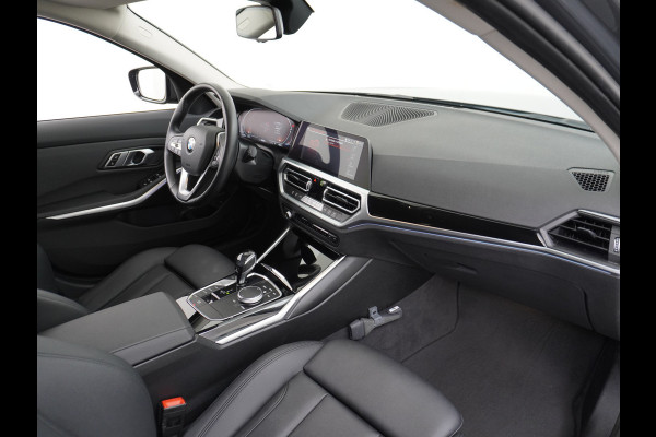 BMW 3 Serie Touring 318I 157PK Autom.-8 Sport Line Trekhaak Leder Apple Carplay Android Auto Navi Pro Live Cockpit Pro Active Cruise Control Comfort Access BMW Digital Key Elek.Achterklep Bluetooth Pdc Led Business Edition 1e Eigenaar