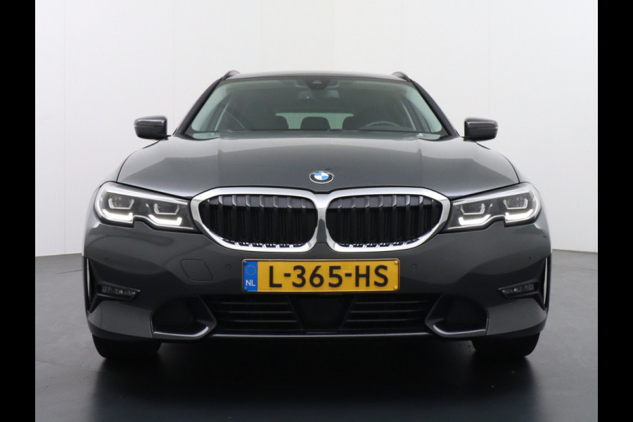 BMW 3 Serie Touring 318I 157PK Autom.-8 Sport Line Trekhaak Leder Apple Carplay Android Auto Navi Pro Live Cockpit Pro Active Cruise Control Comfort Access BMW Digital Key Elek.Achterklep Bluetooth Pdc Led Business Edition 1e Eigenaar