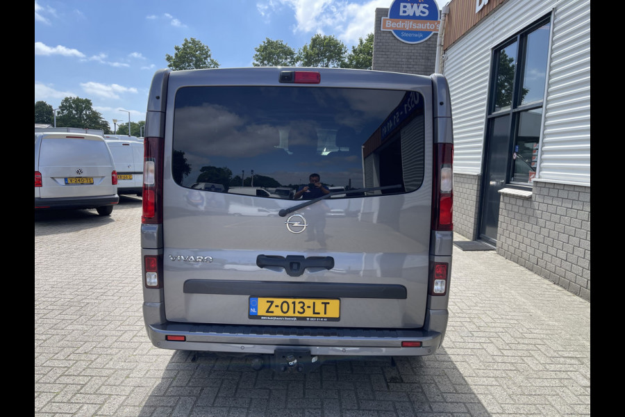 Opel Vivaro Combi 1.6 CDTI 120pk L1H1 Innovation / 8 persoons / vaste prijs rijklaar € 21.950 marge / vrij van btw / euro 6 diesel / airco / cruise / camera / trekhaak / metallic lak / lichtmetalen velgen